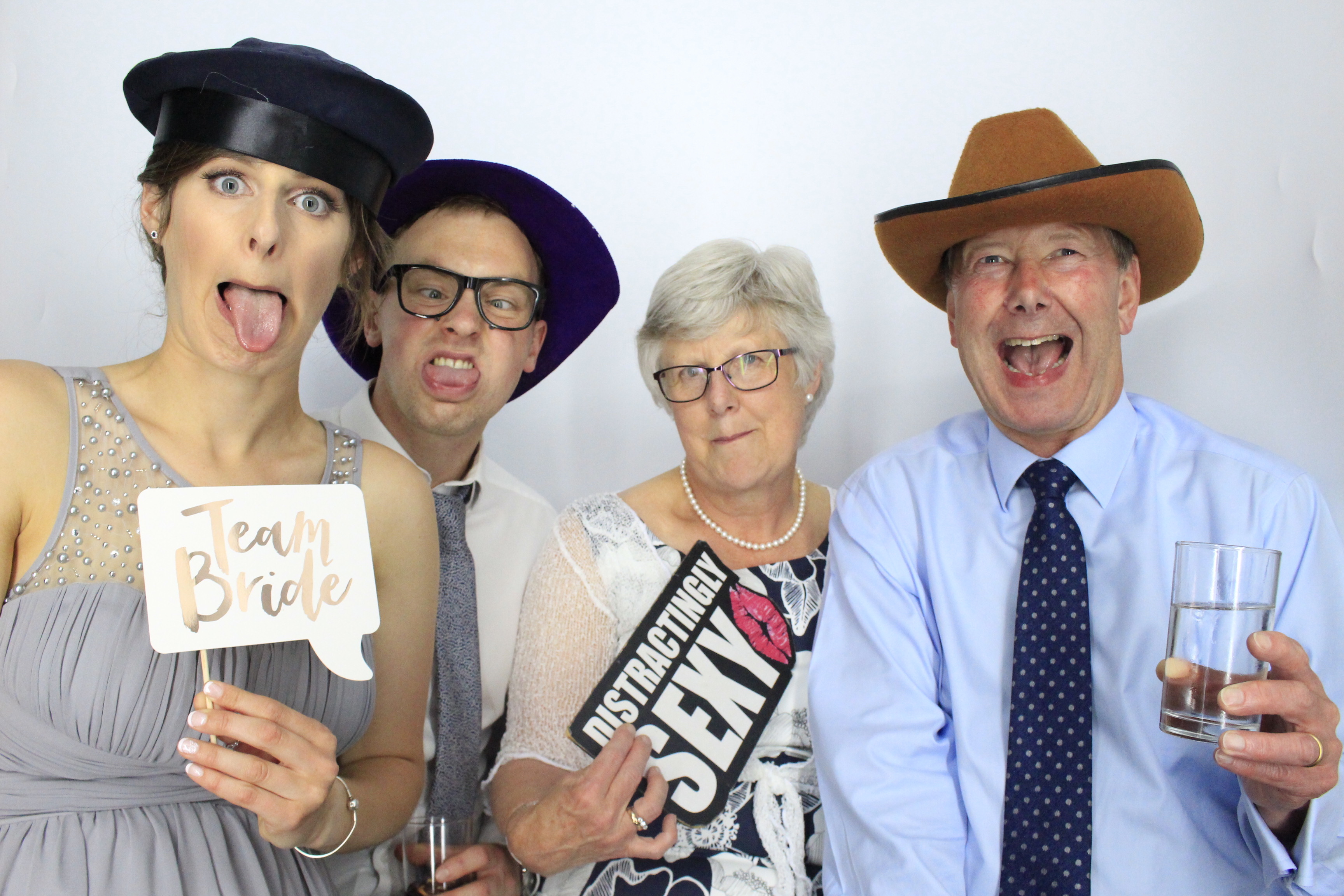 Andy and Emma's Wedding | View more photos from the event at gallery.myphotoboothexperience.co.uk/u/MyPhotoBoothExperienceLtd/Andy-and-Emmas-Wedding